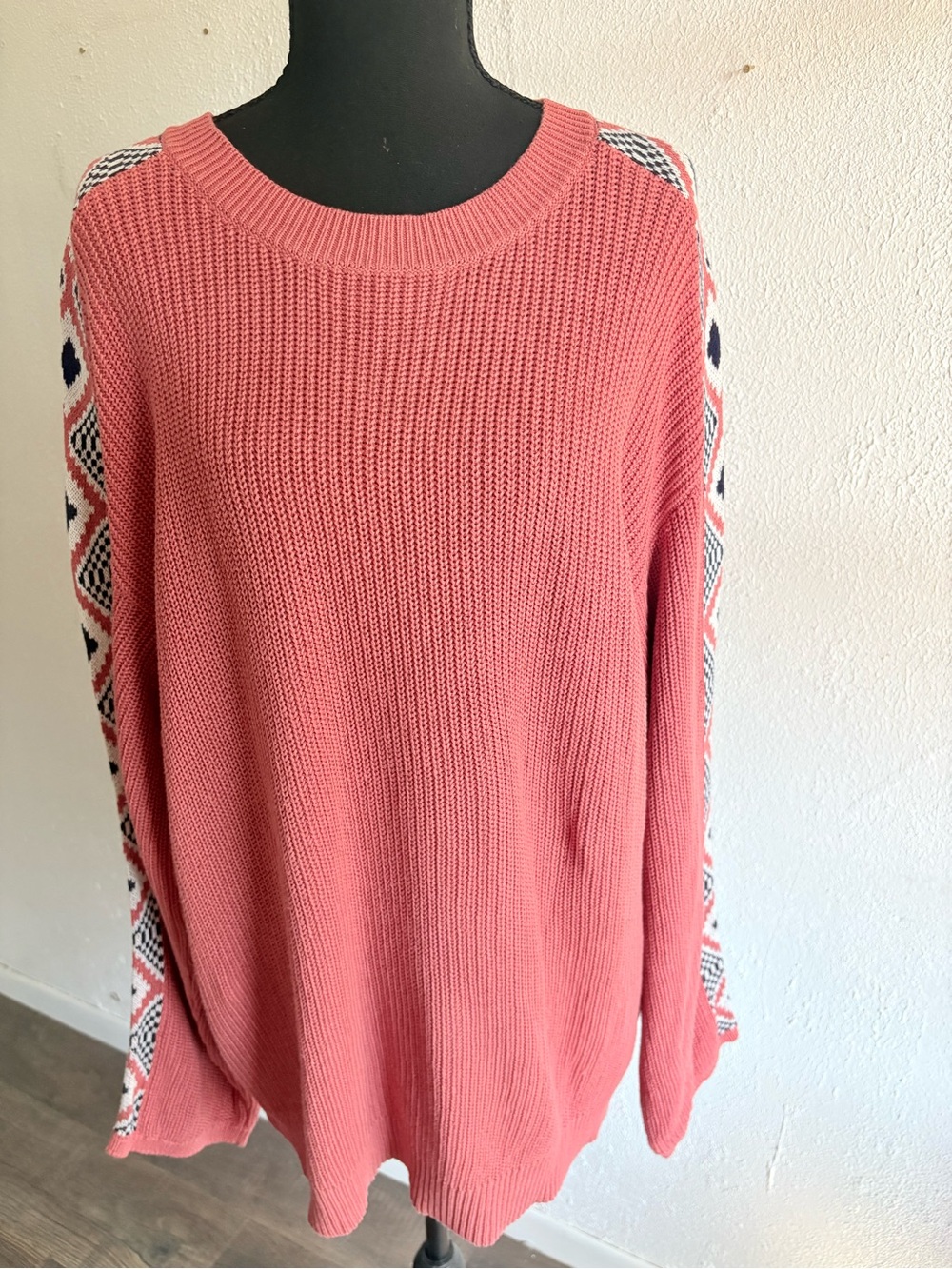 Women's Coral Crewneck Sweater with Patterned Sleeve Accents